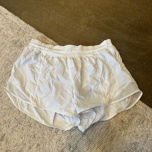 Lululemon Hotty Hot Shorts 4” White